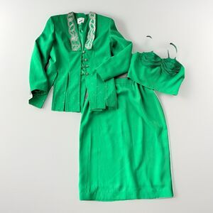Pronto Moda Womens Kelly Green Skirt Suit Size 6 US 42 Italy New 3 Piece